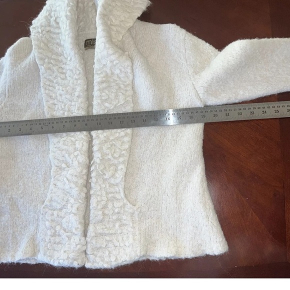 Mia Mothers In Action Sustainable Clothing Size Small/Medium 89% Alpaca Wool - Picture 2 of 7